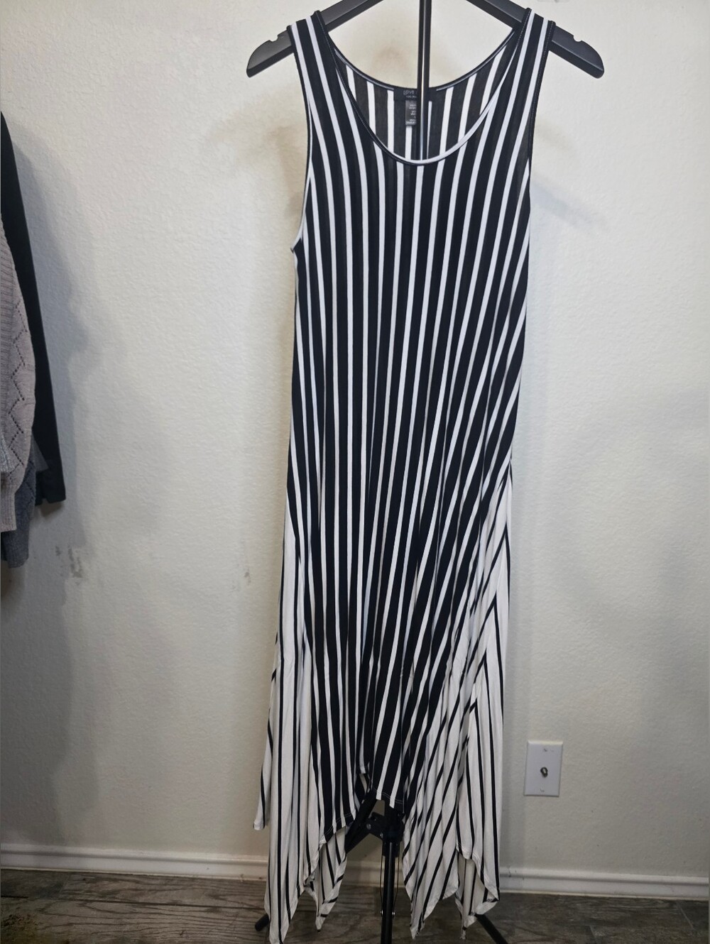 Love Ryan Los Angeles Striped Handkerchief Hem Tank Maxi Dress L